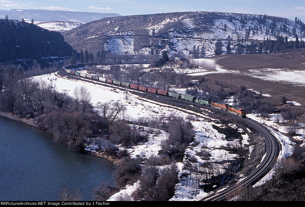 BNSF 1103